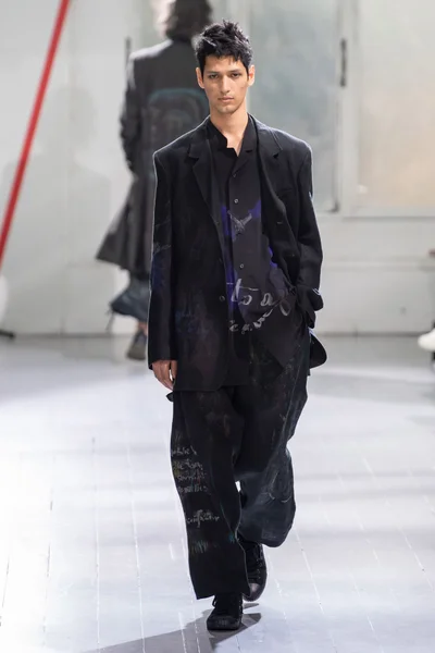 Look 5
